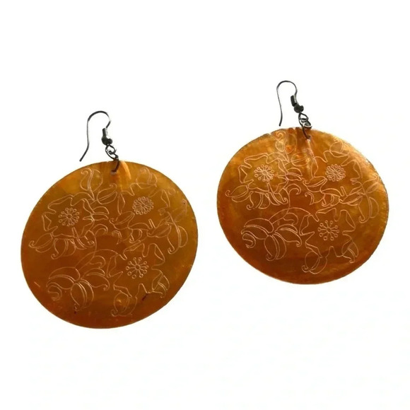 Vintage Shell Floral Earrings Orange and White Handcrafted - Picture 2 of 6